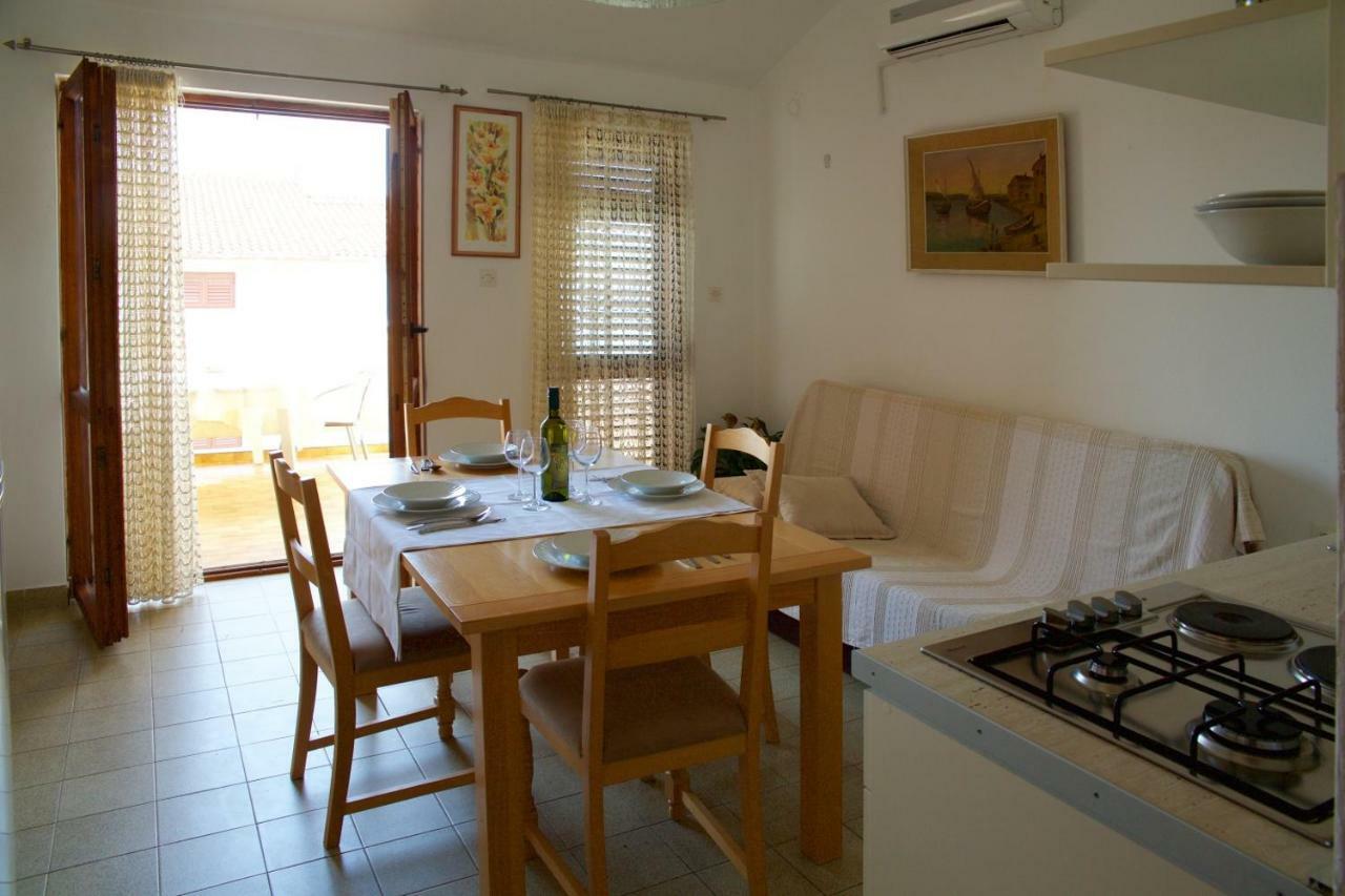 Apartments Fjaka Sveti Filip i Jakov Zewnętrze zdjęcie