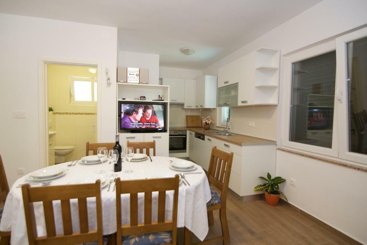 Apartments Fjaka Sveti Filip i Jakov Zewnętrze zdjęcie